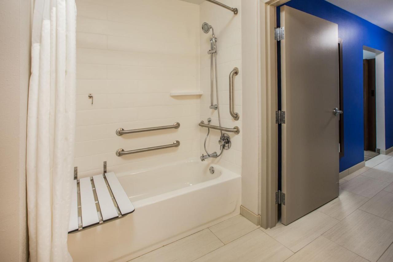 Holiday Inn Express - Blair By Ihg Eksteriør bilde
